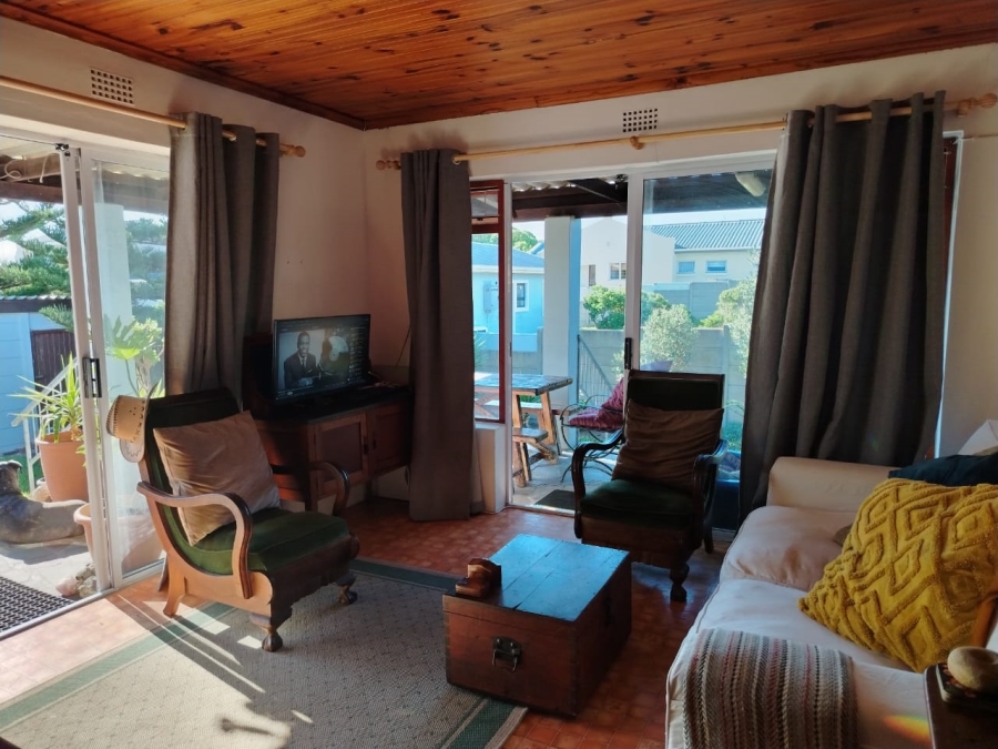 3 Bedroom Property for Sale in De Kelders Western Cape